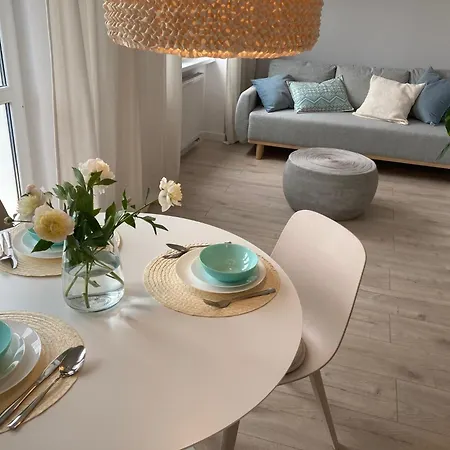 W Sopocie Miedzy Lasem A Morzem Apartament