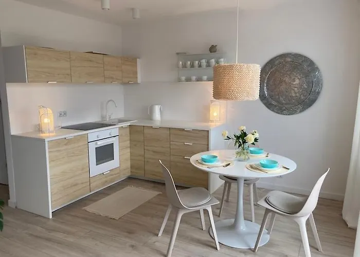 W Sopocie Miedzy Lasem A Morzem Sopoty